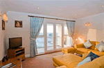 Self catering breaks at 3 Thurlestone Rock Apartments in Thurlestone, Devon