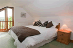 Self catering breaks at Stable End Cottage in Malborough, Devon
