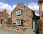 Self catering breaks at Lesta Cottage in Bielby, East Yorkshire