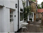 Self catering breaks at Cosy Cottage in Stokesley, North Yorkshire Self catering breaks at Cosy Cottage in Stokesley, North Yorkshire