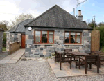 Self catering breaks at Lochside Cottage No 1 in Stirling, Stirlingshire Self catering breaks at Lochside Cottage No 1 in Stirling, Stirlingshire