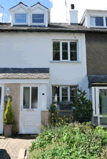 Self catering breaks at Reston Scar Cottage in Staveley, Cumbria