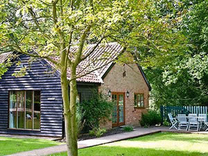 Self catering breaks at The Clock House - The Pottery in Cransford, Suffolk Self catering breaks at The Clock House - The Pottery in Cransford, Suffolk