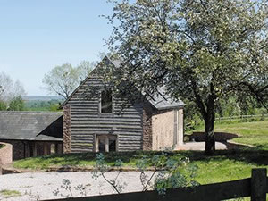 Self catering breaks at Orchard Barn in Ross-on-Wye, Herefordshire Self catering breaks at Orchard Barn in Ross-on-Wye, Herefordshire