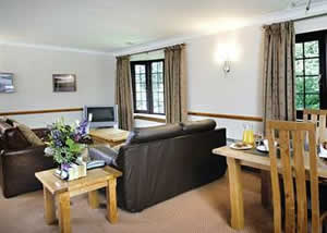 Self catering breaks at Loch Ard in Stirling, Stirlingshire Self catering breaks at Loch Ard in Stirling, Stirlingshire