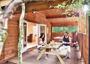 Self catering breaks at Badger Plus 6 at Quarry Walk Lodges in Freehay Cheadle, Staffordshire Self catering breaks at Badger Plus 6 at Quarry Walk Lodges in Freehay Cheadle, Staffordshire