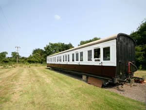 Self catering breaks at Railway Carriage Two in Brockford, Suffolk Self catering breaks at Railway Carriage Two in Brockford, Suffolk