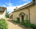 Self catering breaks at Ash House in Somerford Keynes, Gloucestershire