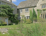 Self catering breaks at Corner Cottage in Burford, Oxfordshire