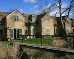 Self catering breaks at Kingfisher House in Somerford Keynes, Gloucestershire