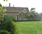 Self catering breaks at The Garden Cottage in Willesley, Gloucestershire