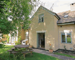 Self catering breaks at Heron Cottage in Somerford Keynes, Gloucestershire