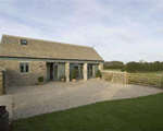 Self catering breaks at Little Stalls in Kemble, Gloucestershire