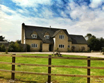 Self catering breaks at Meadowbank Farm in Lew, Oxfordshire