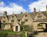 Self catering breaks at Westhall Manor in Burford, Oxfordshire
