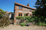 Self catering breaks at Ivy Cottage in Binham, Norfolk