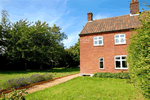 Self catering breaks at 2 Hall Farm Cottages in West Beckham, Norfolk