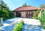 Self catering breaks at Barn Cottage in Ingham, Norfolk