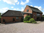 Self catering breaks at Charity Barn in South Walsham, Norfolk