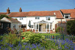 Self catering breaks at Shamrock Cottage in Hindringham, Norfolk