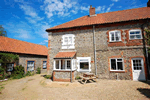 Self catering breaks at 112 High Street in Blakeney, Norfolk