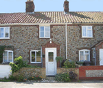 Self catering breaks at Middle Cottage in Bacton, Norfolk